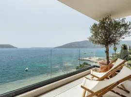 Savina Beachfront Oasis