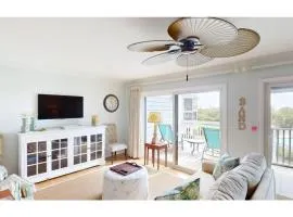 2 BR Condo in Inlet Point Stunning Views