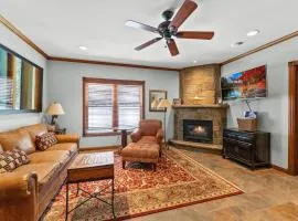 2BR Main St Condo, Walk to Ski Lift!