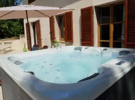 Villa Calma con idromassaggio e giardino vicino Saturnia
