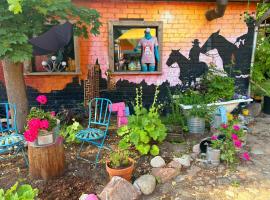 Gypsy Camp Apartments & Glamping, luksuslik telkimispaik Liepājas