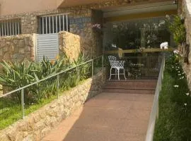 Edificio na rua do Parque das Aguas