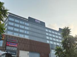 Hometel Alambagh Lucknow - A Sarovar Hotel, hotel poblíž Chaudhary Charan Singh International Airport - LKO, Lakhnaú