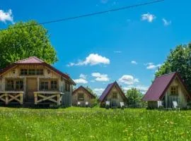 Maple bungalows