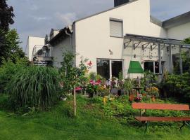 Ferienwohnung Viktoria Taufkirchen, hotel em Taufkirchen