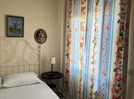 Aliki's Apartments