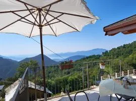 Baita Gabriele con Terrazzo e Vista Lago per 4 Persone
