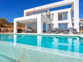 Villa BuenaVista Hills - Sea View - Infinity Pool - Parking - Grill