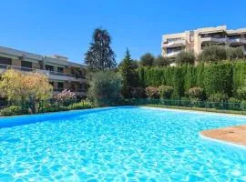 Studio piscine climatisation tennis