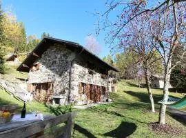 Baita a Pieve Tesino Near Mountain And Lake