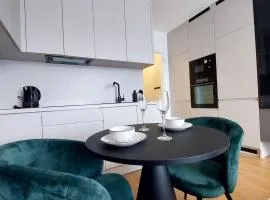 Apartman Zoku s private garage parking free