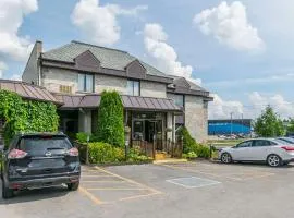 Quality Hotel & Suites