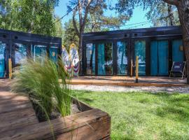 Klimatyzowane Surf Domki - Maszoperia Sun4Hel - Letnia Baza SnowShow na P&oacute;łwyspie Helskim, hostal en Jastarnia