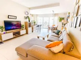 Mediterranean Abode - Spacious Apartment in Swieqi