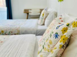 Central and Basic Universitat for YOUNG HOSTEL