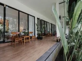 Dana's House