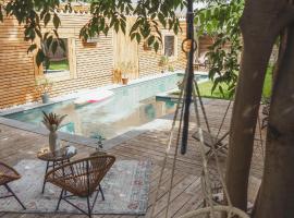 La Domitia - Maison d'hôtes, massages & bien-être, hotel v destinaci Montbazin