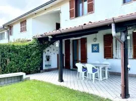 M405 - Marcelli, comodo trilocale con giardino