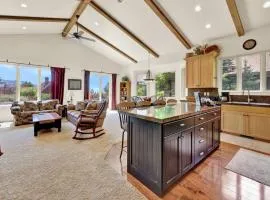 3 Bedroom Home Trappers Ridge Great View of Ogden Valley