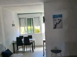 studio a 800m de la plage , parking privé