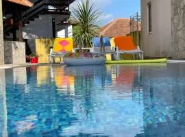 Apartments Villa-G Lustica