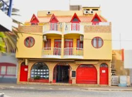 Santa Maria Homely Flat