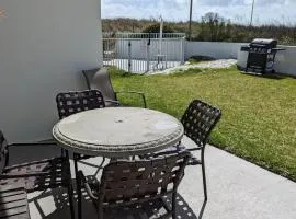 IS2 - Cozy 1 Bd - Steps Away From the Beach