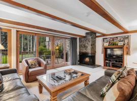 Lodge at Lionshead 104, hotel em Vail