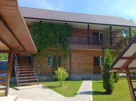 гостинний двір、Shatskのビーチ・ホテル