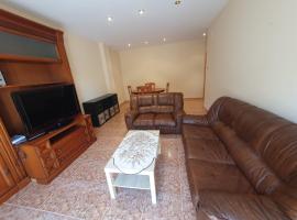 Apartamento para 8 personas en Alcalá de Xivert, ξενοδοχείο σε Alcala de Chivert