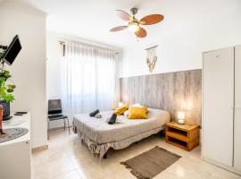 On the way!*, hotel i Portimão