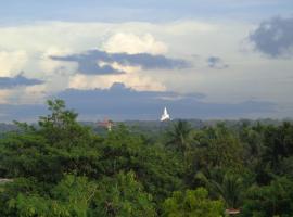 Sacred City Tourist Resort, holiday rental in Anuradhapura