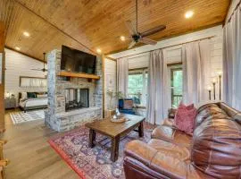 Tree-Lined Broken Bow Studio Cabin with Hot Tub!