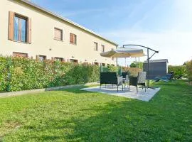 Queen Venice Fly Apartments