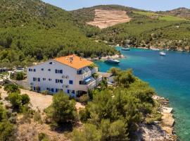 Island Breeze M - ZF Hvar