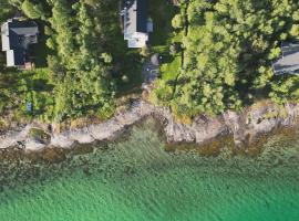 The Emerald Coast Cabin