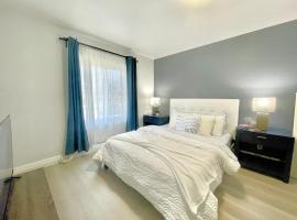 Private Lakeside Master Suite - Explore San Francisco's Urban Nature Galore, hotel in San Francisco