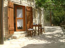 Eleni's Cottage, alquiler vacacional en Apsiou