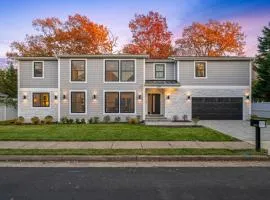 Tysons LUXE 6BR Modern and Spacious