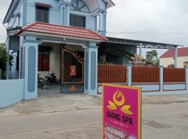 Blue House HomeStay, hotel a Lệ Thủy