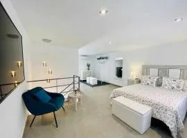 IV Apartamentos Morales & Arnal