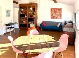 A spacious, sunny & calm loft in Avignon’s heart