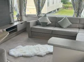 Robinson retreats beautiful caravan with sea views pet friendly