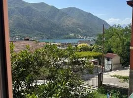 Themis Apart Hotel