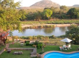 River House Lodge, guest house di Malelane