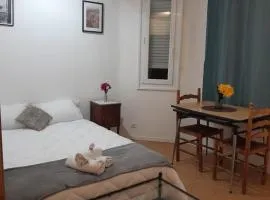 Studio Urbain Cosy-Touche Rétro 2