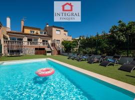 Jumping House in Calonge, hotel in Calonge