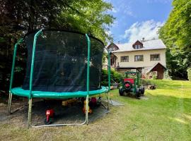 Chalupa U Potoka, hotel ob plaži v mestu Josefŭv Dŭl