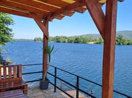 Srebrna obala, hotel v destinaci Veliko Gradište