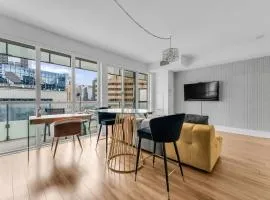 Estate 1 Bedroom Condo Front Street West